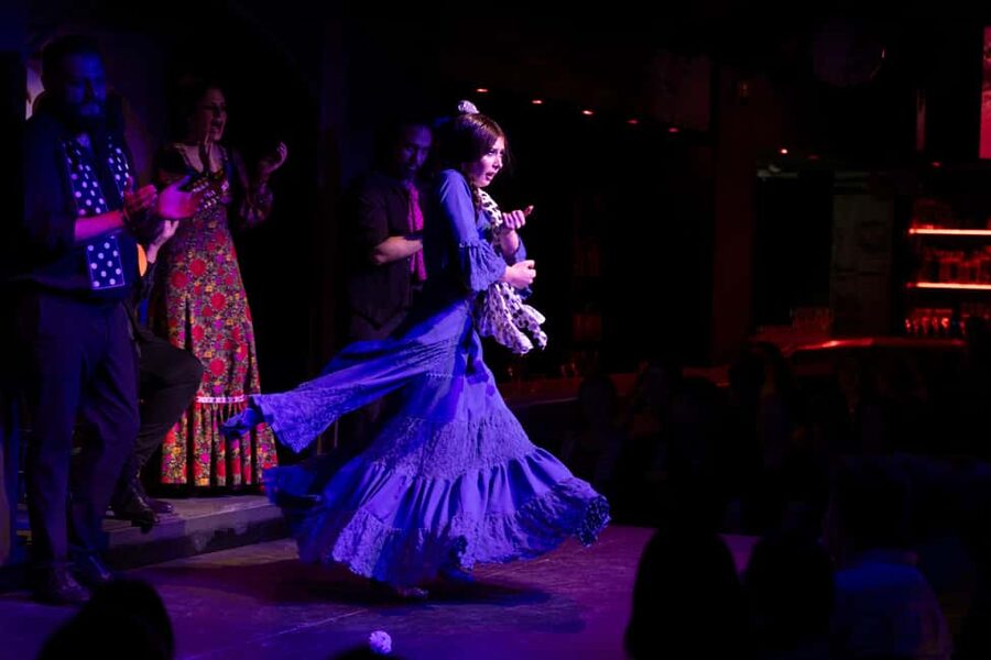 Barcelona: Flamenco Show with Drink Option at La Rambla - What Happens Before the Music Starts