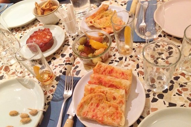Barcelona Flamenco & Tapas Semi Private or Private Experience - Plaça de Sant Jaume: Your Guided History Walk Before Flamenco