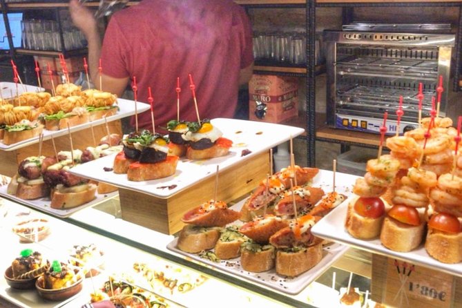 Barcelona Food Tour: Market & Gothic Quarter with Expert Guide - Las Ramblas meet-up: getting your bearings fast