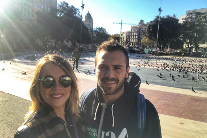 Barcelona Food Tour: Market & Gothic Quarter with Expert Guide - Tips that will save you time, especially at the meeting point