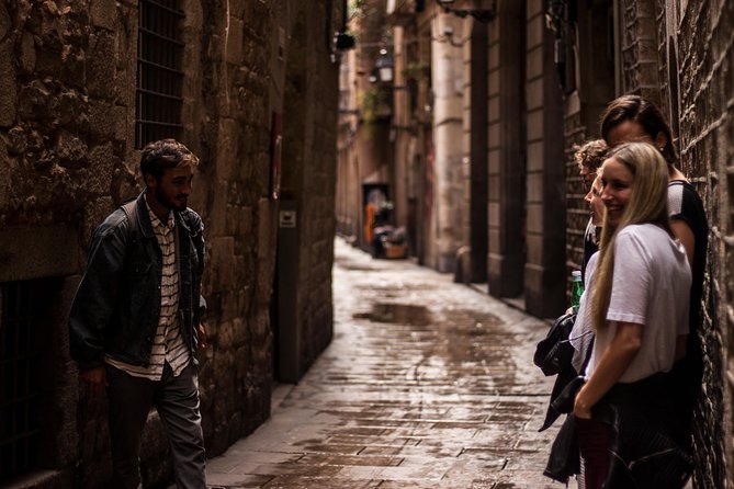 Barcelona Food Tour: Tapas, Paella, Sangria & 8+ Local Tastings - What you actually eat: pastry, cheese, cured meats, tapas, paella, sangria