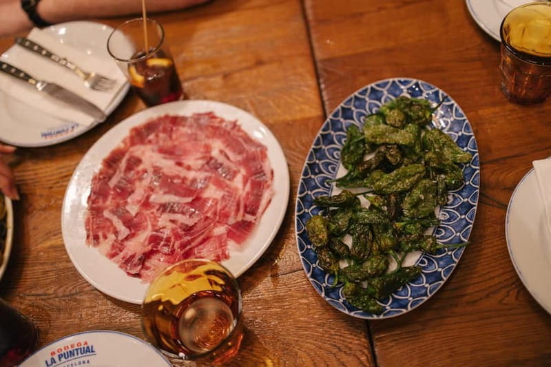 Barcelona: Food Walking Tour with Tapas and Wine - Practical tips so you get the most from the night