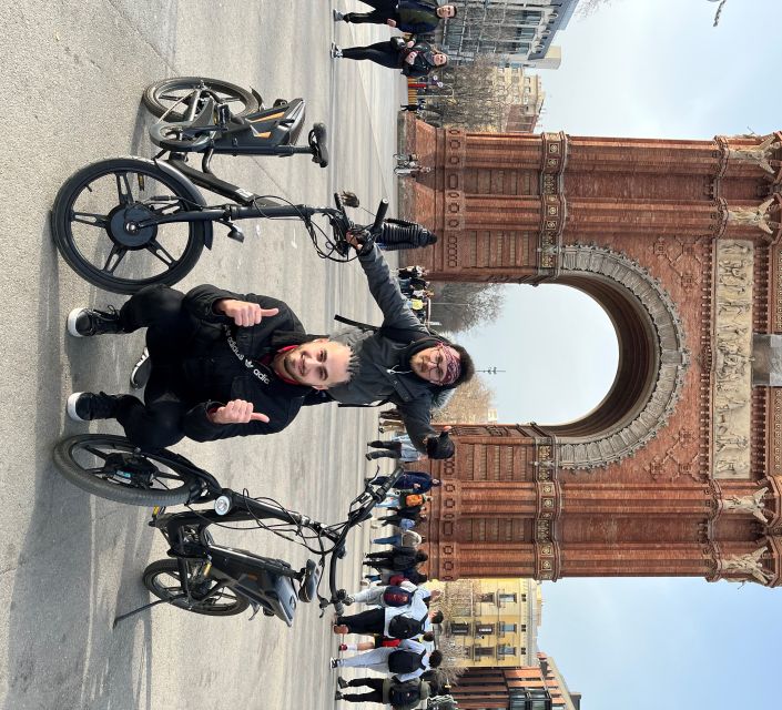 Barcelona: Gaudi Guided E-Bike Tour - Meeting at Carrer de Rull and Getting Rolling
