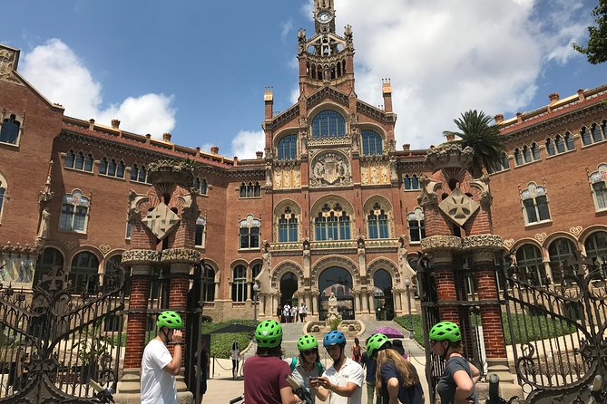 Barcelona Gaudi Guided Small Group E Bike Tour - E-bikes versus regular bikes: why the pace can change