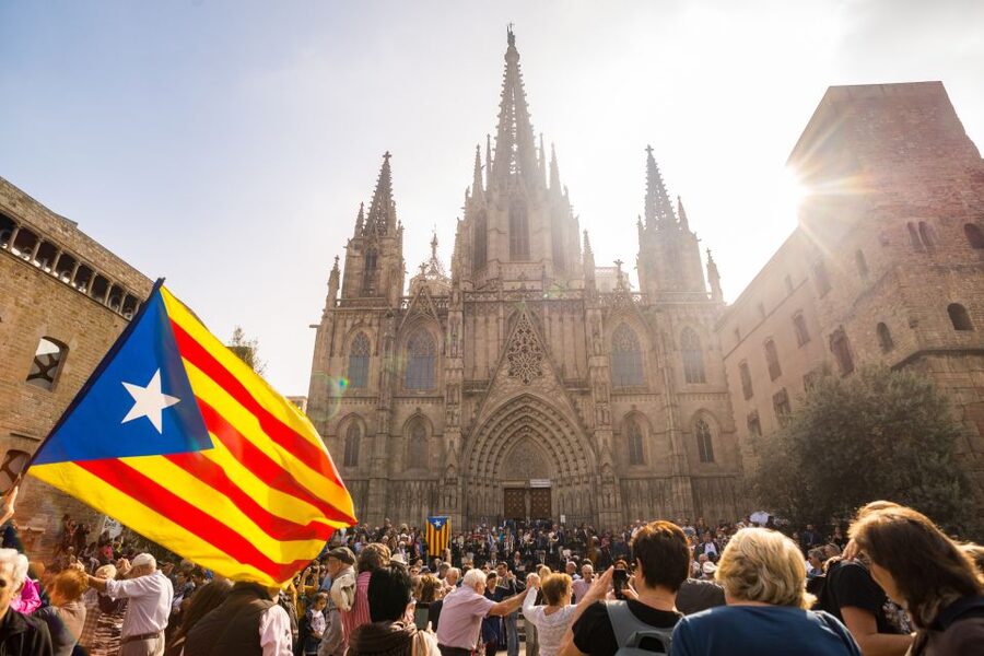 barcelona: Gaudi Highlights eBike tour - Viewpoint break and Vila Olimpica ride, plus that sea-breeze factor