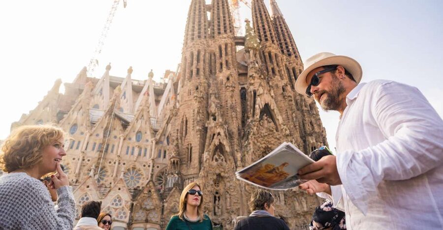 barcelona: Gaudi Highlights eBike tour - El Born Centre Cultural, a fast taste of historic Barcelona