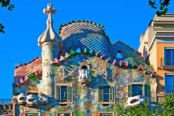 Barcelona Gaudi Houses Tour: Casa Vicens, Pedrera & Casa Batlló - La Pedrera’s Patios, Tenant Apartment, and Rooftop Skyline