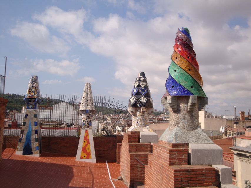 Barcelona: German City Tour from Gaudí's Perspective - The Big Movement: Historicism to Modernism, Without the Lecture Vibe