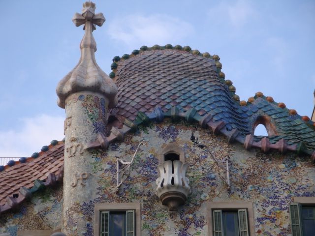 Barcelona: German City Tour from Gaudí's Perspective - German and English Guidance That Actually Handles Questions