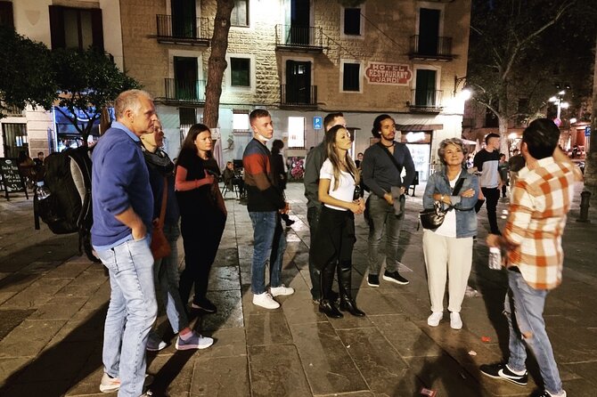 Barcelona Ghosts & Legends Tour - The guide matters: humor, pacing, and staying connected