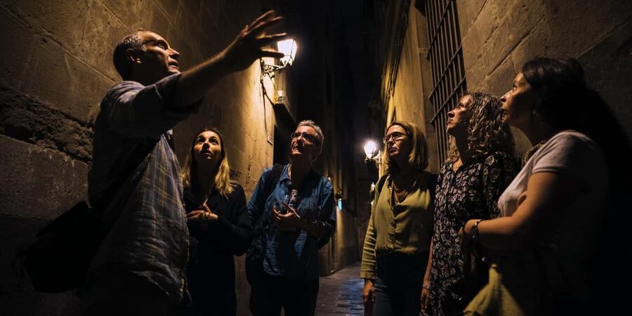 Barcelona: Ghosts of a Dark Past Walking Tour - Key takeaways before you go