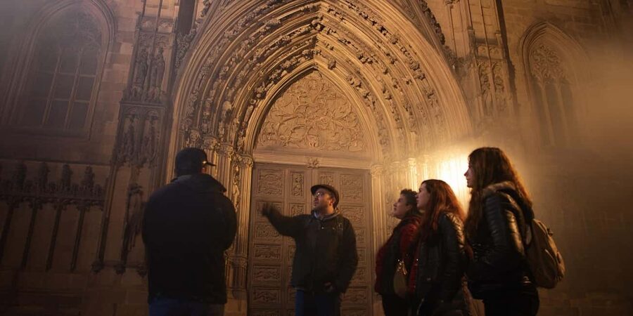 Barcelona: Ghosts of a Dark Past Walking Tour - A night walk through Barcelona’s Gothic Quarter, minus the staged scares