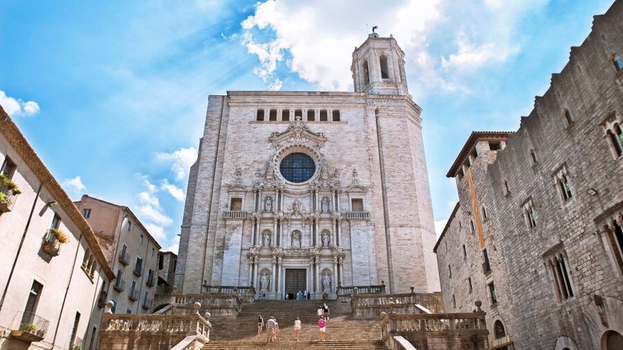 Barcelona: Girona & Costa Brava Small Group Tour with Pickup - How the pacing stays friendly in a 10-hour day