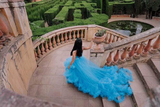 Barcelona: Glamour Wow Dress Photoshoot in Spectacular locations - Timing, Meeting Point, and How to Plan Your Hour