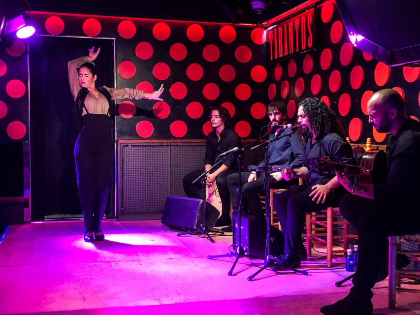 Barcelona: Gothic Quarter and Flamenco Show (Small Group) - Why the Gothic Quarter at dusk changes everything
