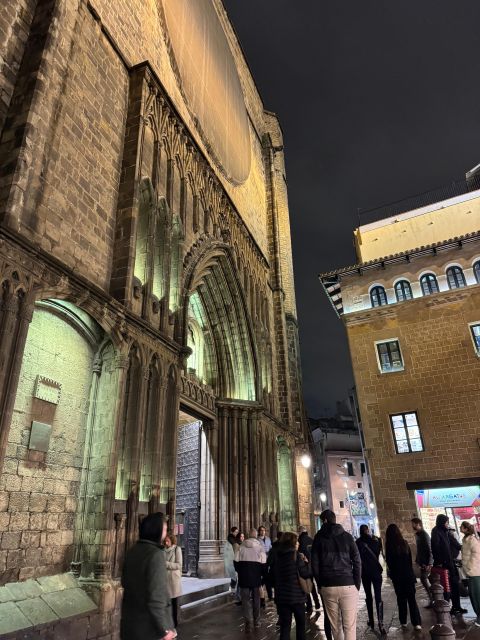 Barcelona: Gothic Quarter By Night Guided Walking Tour - Saints, Martyrs, Medieval Gargoyles, and the Human Details