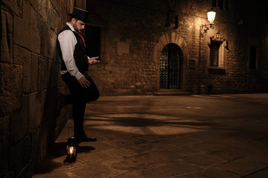 Barcelona: Gothic Quarter Night Walk Mysteries and Legends - Key things to know before you go