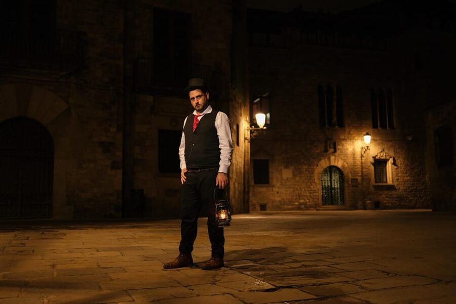 Barcelona: Gothic Quarter Night Walk Mysteries and Legends - Pont del Bisbe and Placa Sant Felip Neri: where tiny corners do the heavy lifting