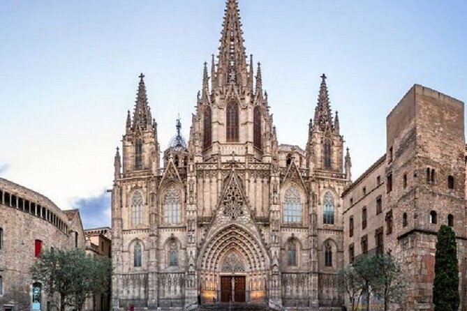 Barcelona Gothic Quarter Old Town Private Tour - Plaza Santa Maria del Pi and the church zone: how a plaza becomes a lesson