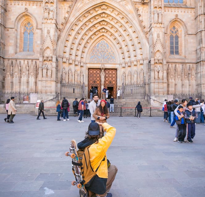 Barcelona: Gothic Quarter Private Photoshoot Experience - A mini session that respects your time (and your energy)