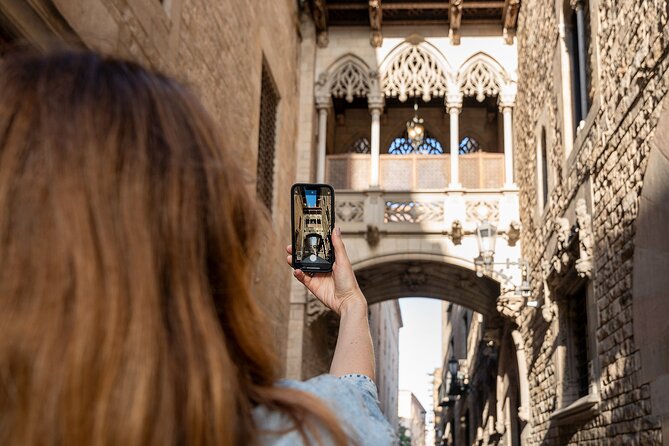 Barcelona Gothic Quarter Self-Guided Tour: Hidden Skull Route - MUHBA Temple dAugust: When Roman Barcelona Shows Up