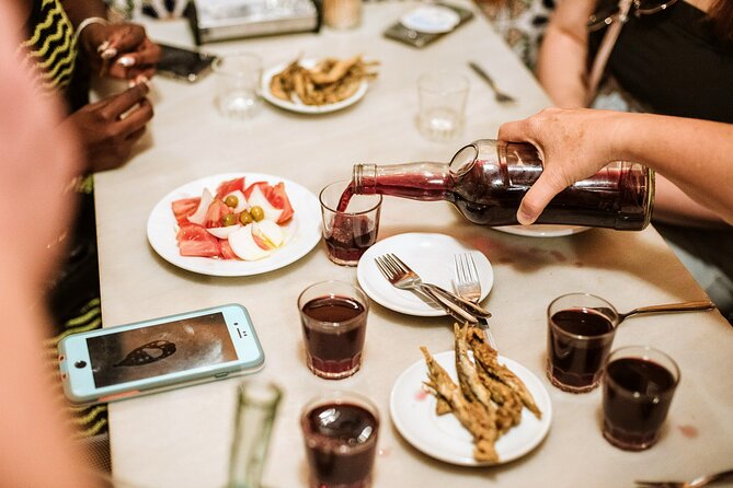 Barcelona Gothic Quarter Tapas & Taverns Food & Wine Tour - Walking Comfort, Group Size, and Dietary Reality Check