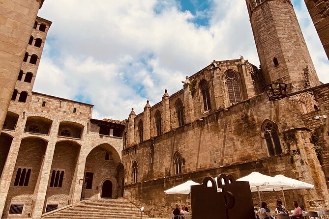 Barcelona Gothic Quarter Tour and Flamenco Show - Logistics that make the evening easier