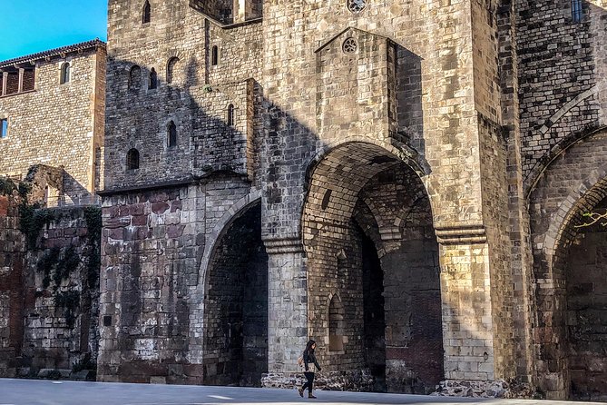 Barcelona Gothic Quarter Tour (Small Group) - From Pl. de Catalunya to the Streets Before the Gothic Quarter