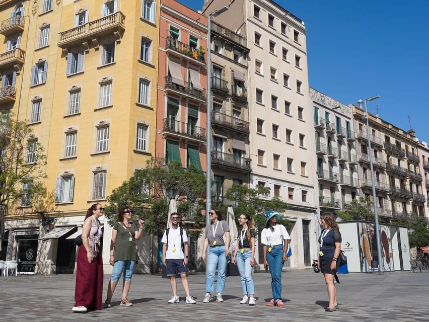 Barcelona: Gothic Quarter Walking Tour w/ Montjuïc Cable Car - Passeig de Gràcia Views: La Pedrera and Casa Batlló