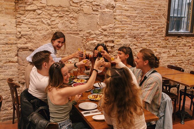 Barcelona: Guided Food Walking Tour with Tapas and Wine - Gothic Quarter meeting point: where the night starts at Plaça de Correus