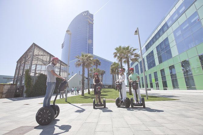 Barcelona Guided Tour by Segway - Graffiti at Tres Xemeneies, then Monument a Colom for the harbor mood