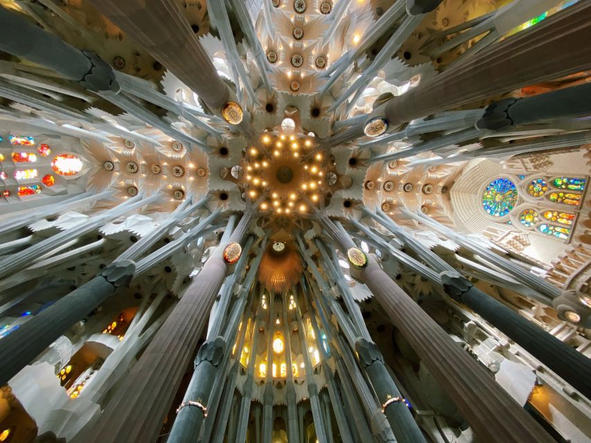 Barcelona: Guided Tour of Sagrada Familia - What you will see during the guided walk inside