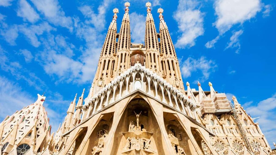 Barcelona: Guided tour of the Sagrada Familia - Sagrada Familia Museum: sketches and models that explain the whole project