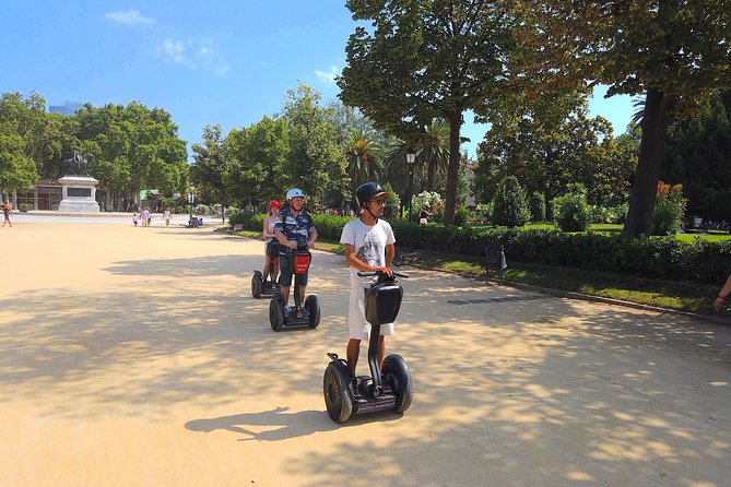 Barcelona Guided Tour on Segway - Parc de la Ciutadella, fountain drama, and the Arc de Triomf angle