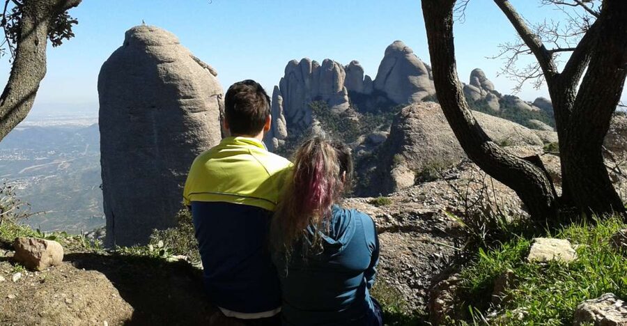 Barcelona: Half-Day Montserrat Monastery and Mountain Hike - Montserrat in a Half-Day, Without the Full-Day Commitment