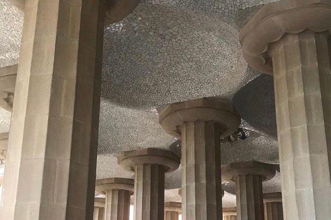 Barcelona Half-Day Sightseeing Private Tour - Sagrada Familia with context, plus the ticket reality