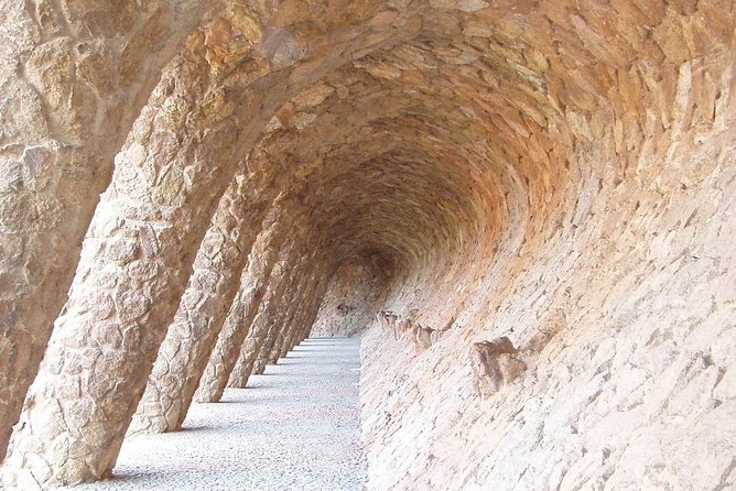 Barcelona Half-day Tour With Local Driver-guide - Key Things That Make This Half-Day Tour Work