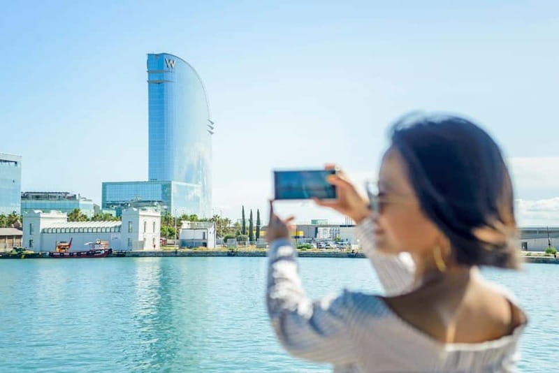 Barcelona: Helicopter, Boat Ride & Old Town Private Tour - Key things that make this tour work so well