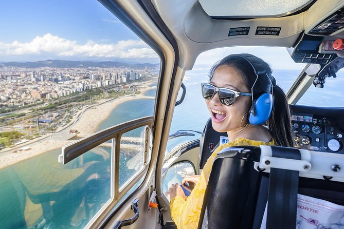 Barcelona Helicopter, Sailboat & Old Town Private Walking Tour - Plaça de Catalunya: a busy hub that helps you understand Barcelona’s layout