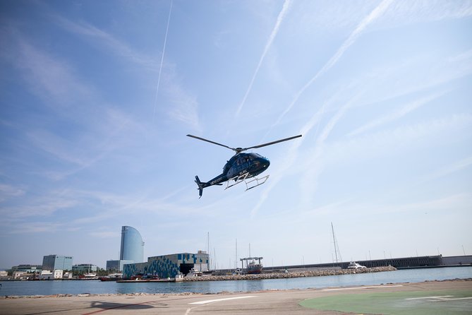 Barcelona Helicopter, Sailboat & Old Town Private Walking Tour - The Gothic Quarter and Barcelona Cathedral: medieval streets with real orientation value