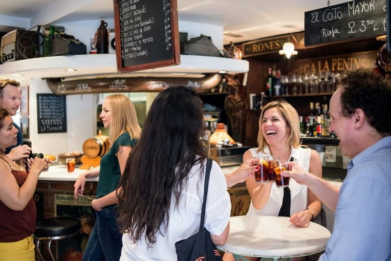 Barcelona: Hidden Markets, Tapas & Paella Food Tour - Brunells bakery stop: the croissant test Barcelona fans talk about