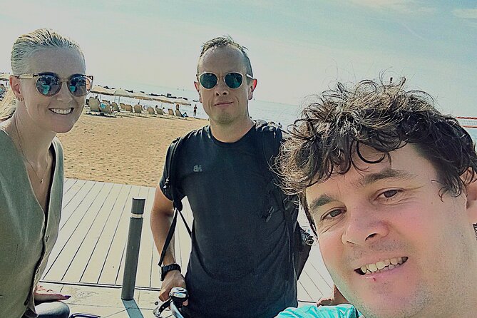 Barcelona Highlights Bike Tour - The bike and helmet are included, and that changes the value math