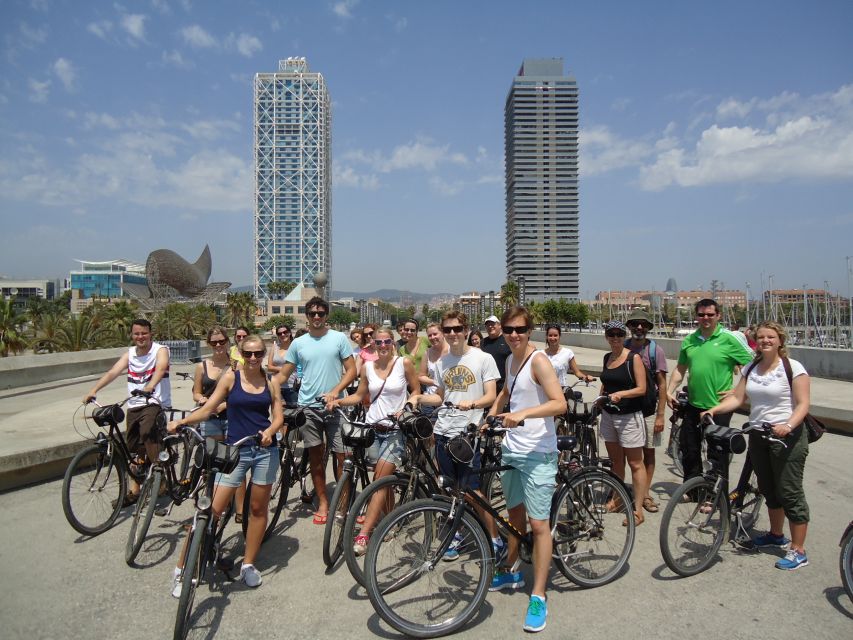 Barcelona Highlights Bike Tour: Cycle along the beach! - The guide experience: when names like Agustin and Pau show up