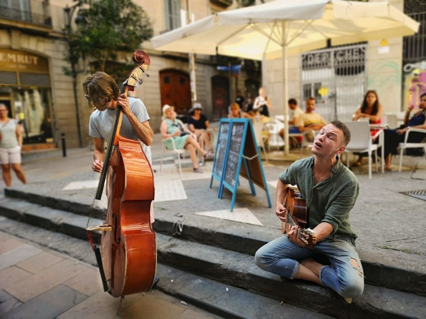 Barcelona: Highlights & Gems Private Tour with Tapa & Drink - Key highlights and why they matter