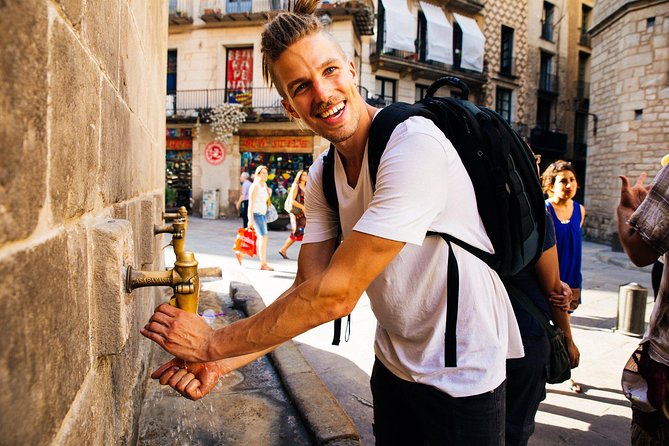 Barcelona Highlights & Hidden Gems Private Tour - Palau Guell: A Gaudí Starter Spot You See From the Street
