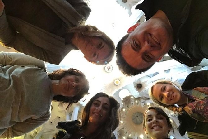 Barcelona: Highlights of Sagrada Familia Max 6 People Guided Tour - Inside the basilica: colors, light, and Gaudi storytelling
