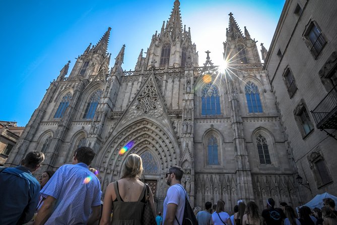 Barcelona Highlights & Sagrada Familia Tour: Priority Access - Priority access at Sagrada Familia, without the QR-code headache