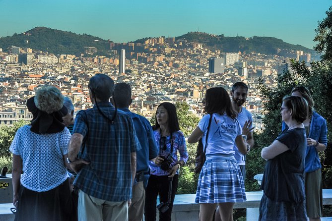 Barcelona Highlights & Sagrada Familia Tour: Priority Access - Half-day ending at Sagrada, or full-day adding Park Güell and La Pedrera