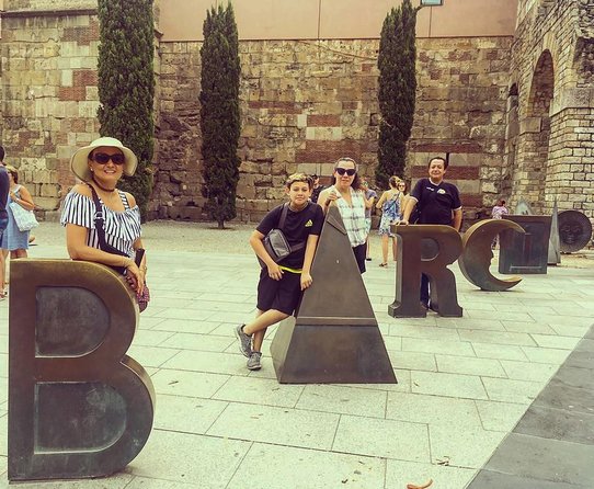 Barcelona Highlights & Secrets Private Tour with Tapa & Drink - Plaça Sant Felip Neri and Ajuntament for the quieter Old Town feel