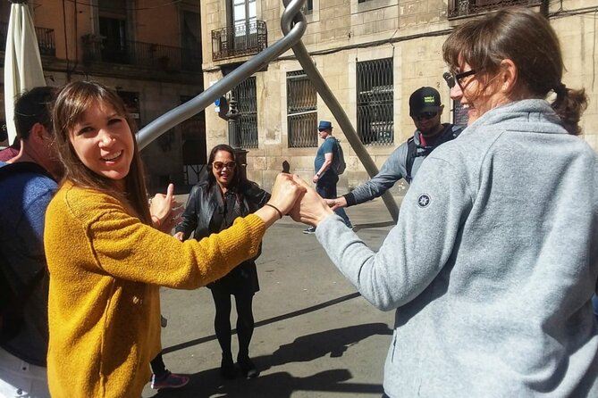 Barcelona Highlights Small Group Tour with Hotel Pick Up - Hotel pickup, small group size, and the comfort factor